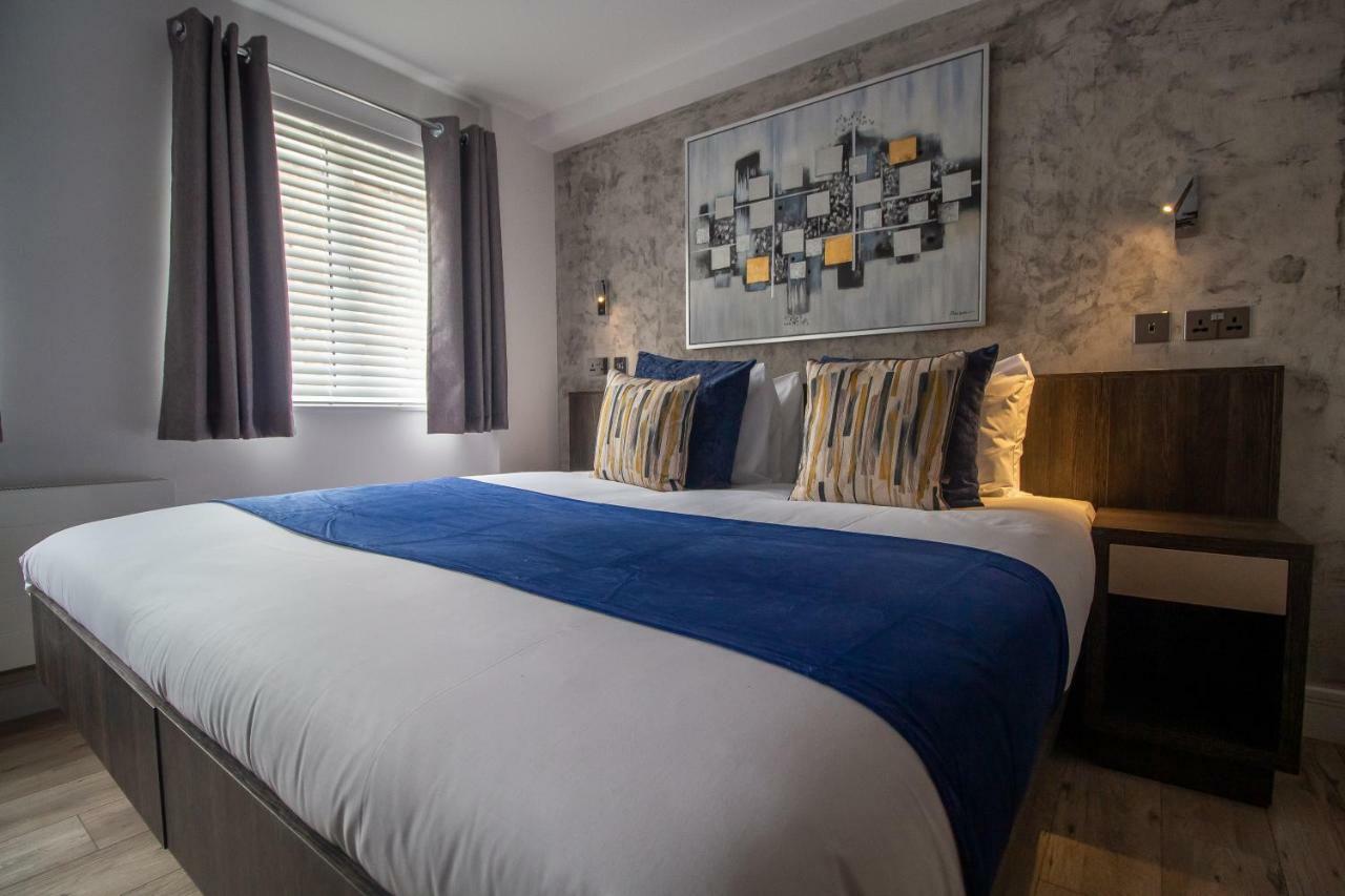 بيتربرو Signature Suites المظهر الخارجي الصورة