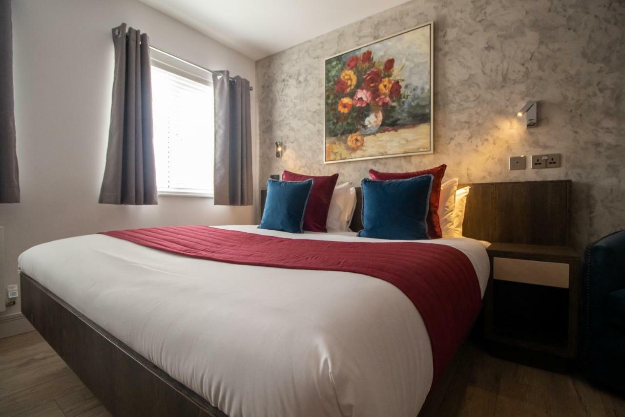 بيتربرو Signature Suites المظهر الخارجي الصورة