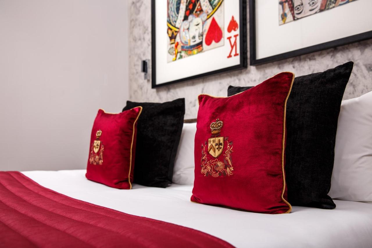 بيتربرو Signature Suites المظهر الخارجي الصورة